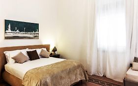 Kepos Rooms And Suites